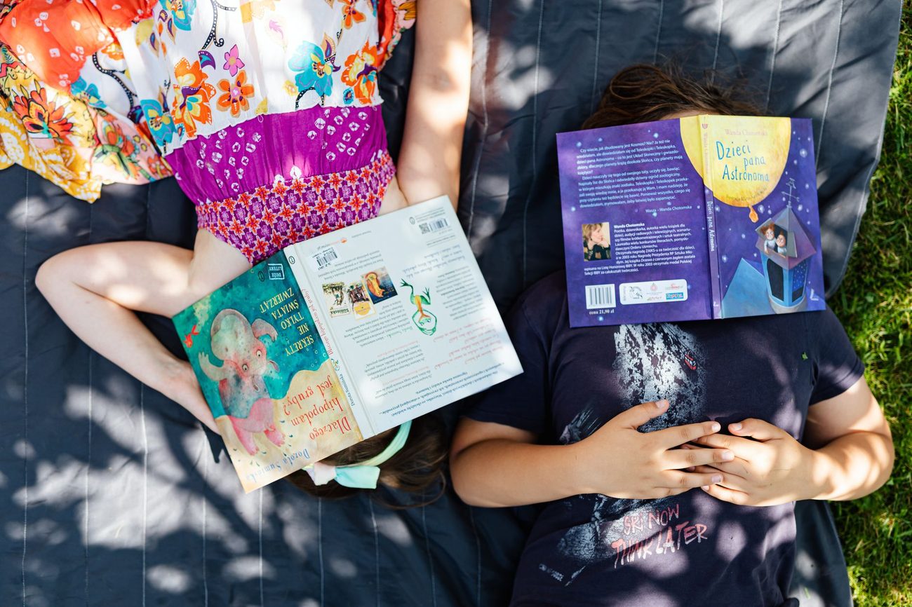 Books, Blankets and a Snoring Dog: Our Longest-February Reading List